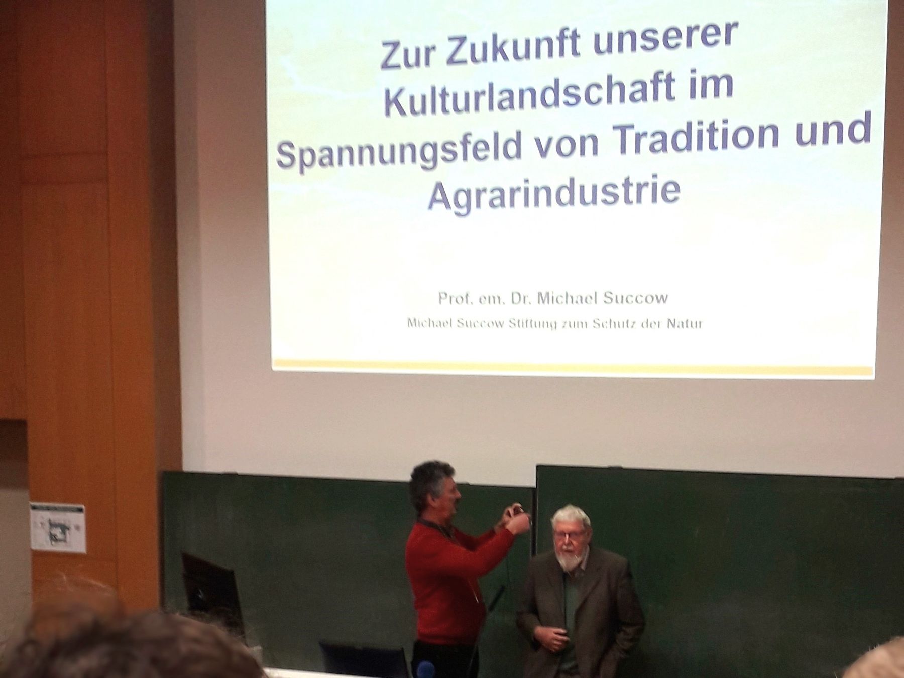 © Taufer / Prof. Michael Succow begeisterte bei seinem Vortrag die Zuhörer:innen