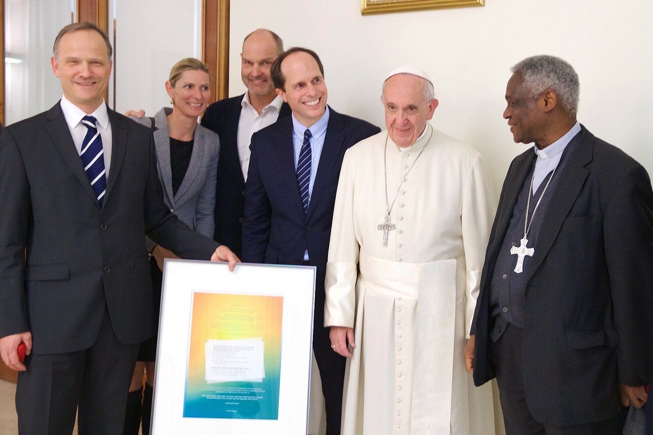 © Wermuth Asset Management / Geschenkübergabe im Vatikan