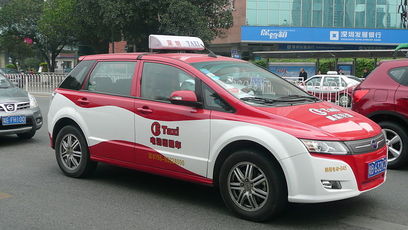 © Brücke Osteuropa. Wikipedia– BYD Taxi in Einsatz