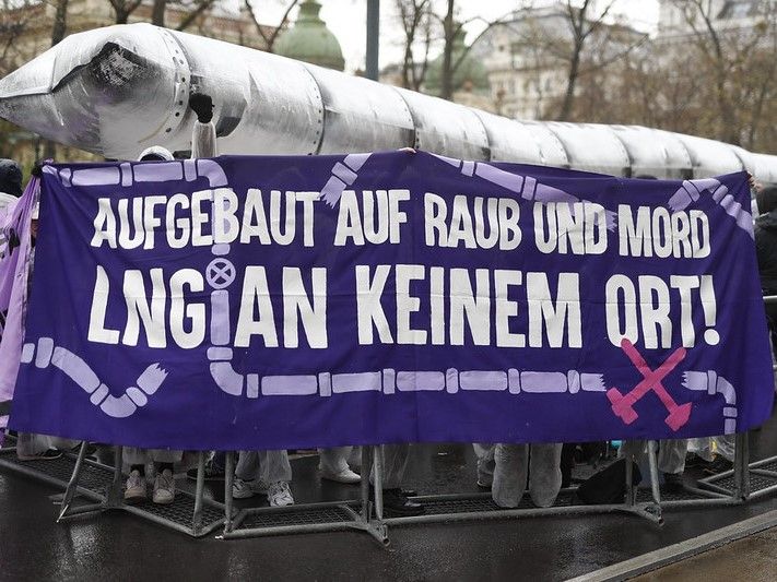 © AdoraPress  M. Golejewski / Demo gegen Gas