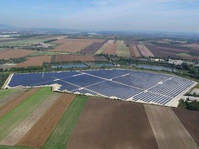 © GCL System Inregration Techn. Co.  / Solarprojekt in Ungarn