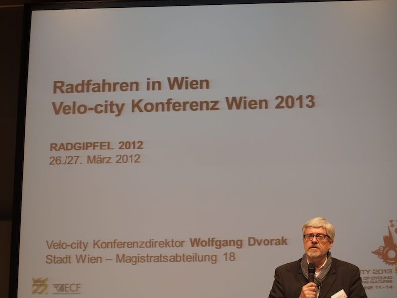 © Michael Sigmund – Ing. Wolfgang Dvorak berichtete, dass Wien für 2013 den Zuschlag für die "Velo–city" (größte internationale Radfahr–Konferenz) bekommen hat