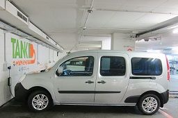 © Grüne Welle / Laden des Elektroautos in Wien
