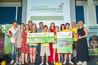 © ORF/Pressefoto Neumayer/Mike Vogl – Preisverleihung an die dritten Klassen der Neuen Mittelschule Weißenbach an der Enns © ORF/Pressefoto Neumayer/Mike Vogl – Preisverleihung an die dritten Klassen der Neuen Mittelschule Weißenbach an der Enns