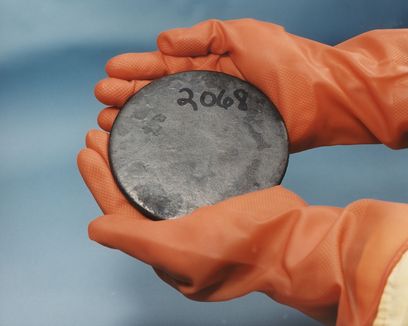 Uran Metall hochangreichert.jpg