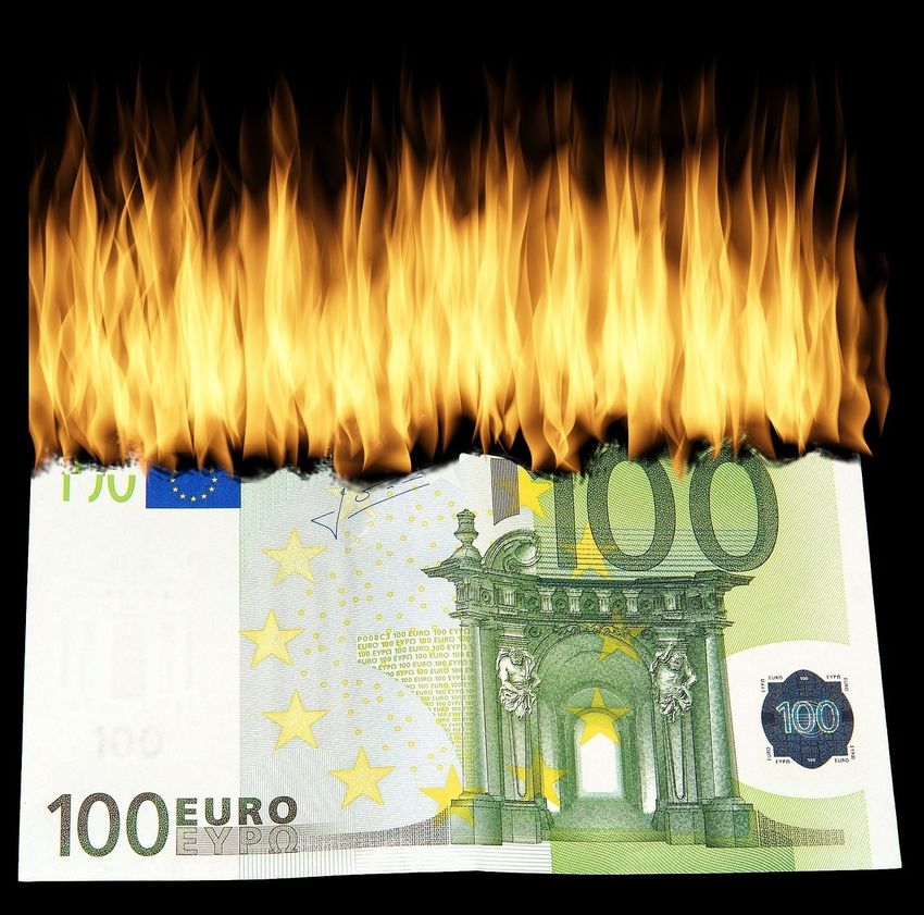 Geld verbrennen.jpg