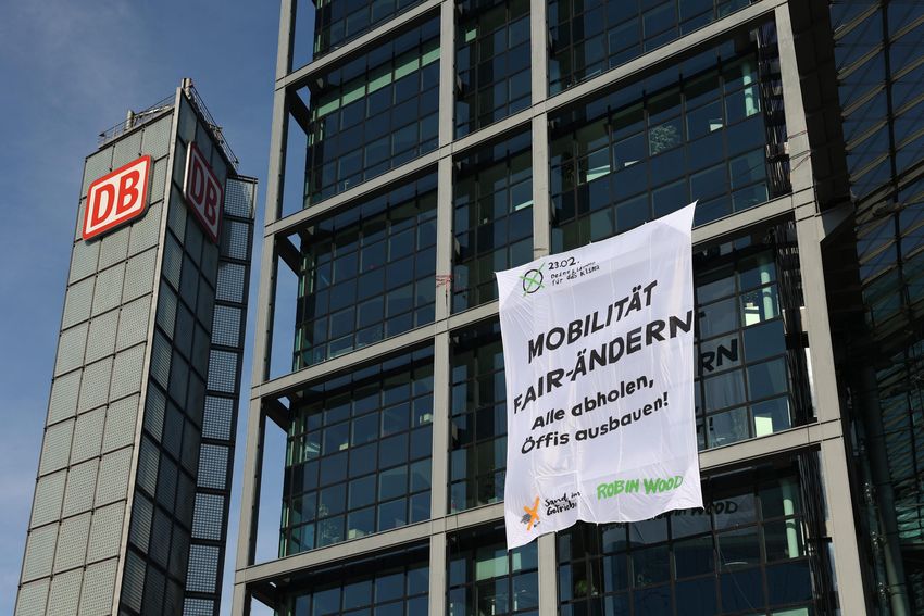 Foto-Lukas-Stratmann-ROBIN WOOD.jpg