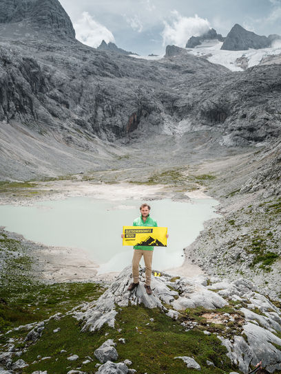 Gletscherschutz Hallstätter Gletscher (c) Mitja Kobal Greenpeace.jpg