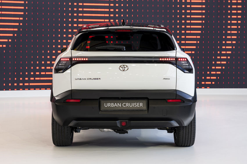 89372-2025urban-cruiserawd007-web-lr.jpg