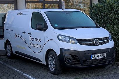 Opel Vivaro-e.jpg