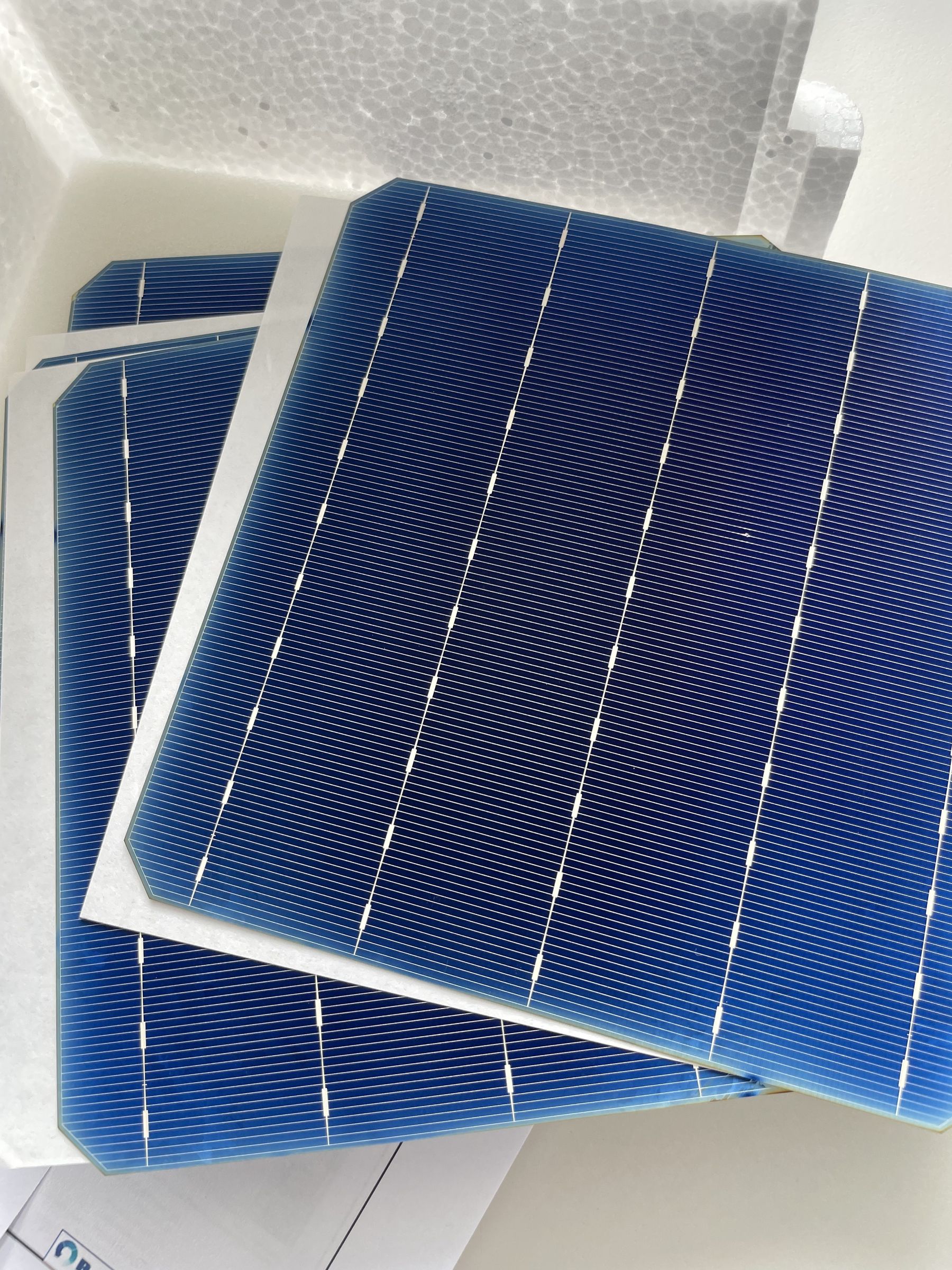 Fraunhofer-CSP Solarzelle-aus-recyceltem-Silizium.jpg