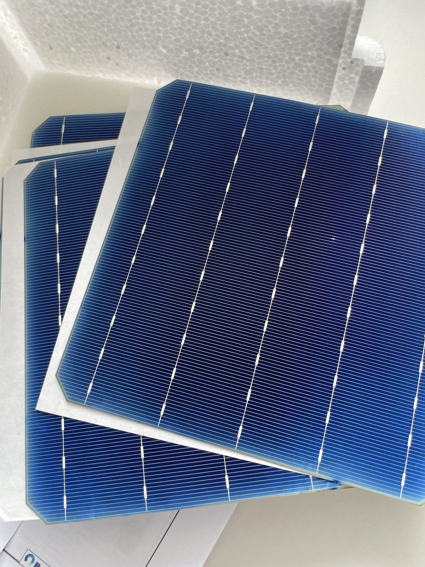 Fraunhofer-CSP Solarzelle-aus-recyceltem-Silizium.jpg