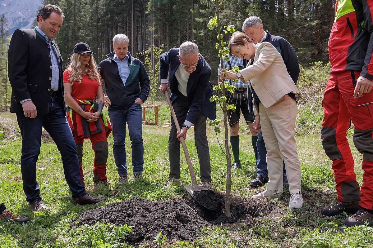 csm 02 Auftakt 100 Jahre-100 Hektar  c OEBf E.Azzalini 7187757529.jpg