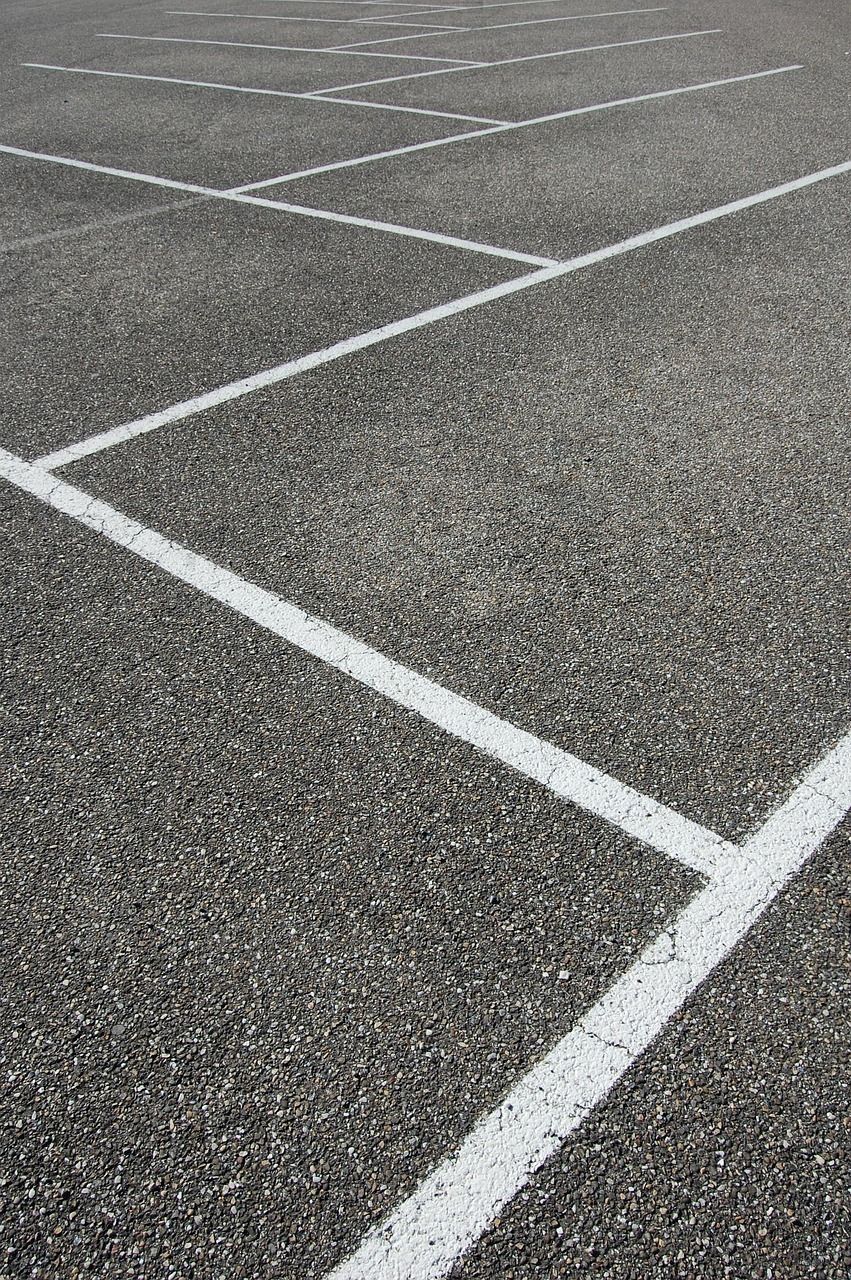 asphalt-parkplatz.jpg