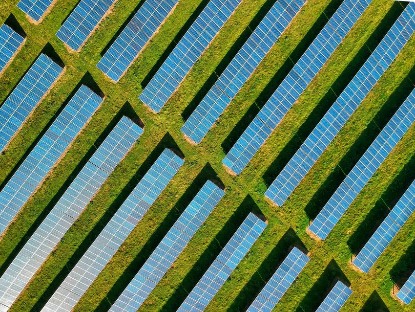 pexels-red-zeppelin-PhotovoltaikPV.jpg