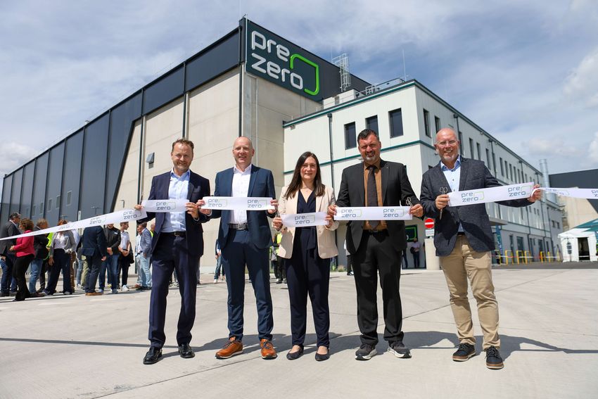 PreZeroOpeningSollenau.jpg PreZeroOpeningSollenau.jpg