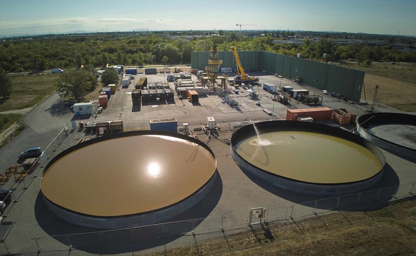 WE deeep 25082506[1].jpg