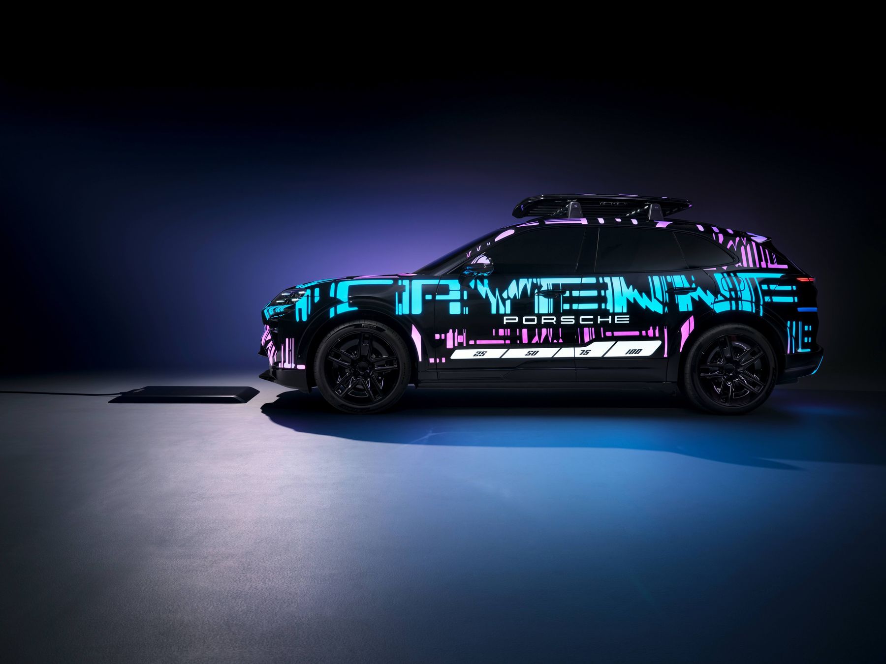 03 Porsche Wireless Charging.jpg