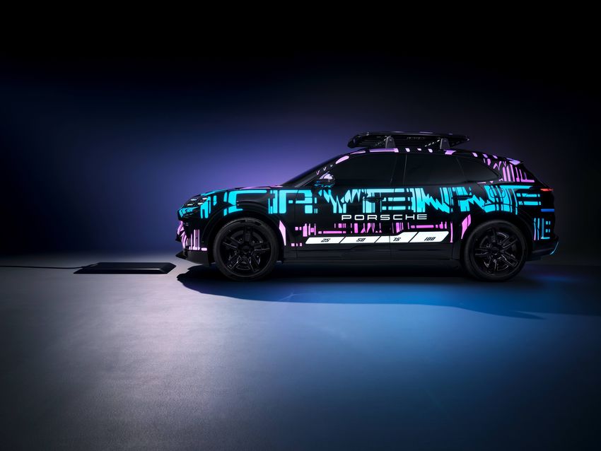 03 Porsche Wireless Charging.jpg