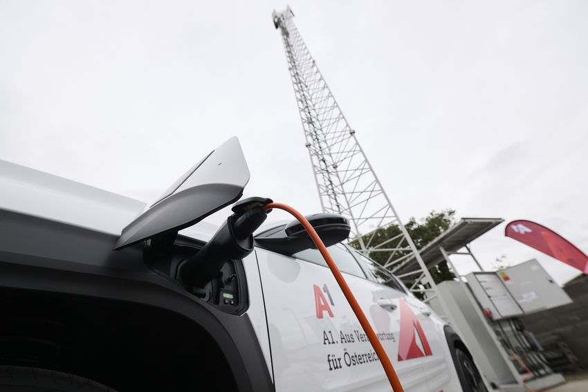 2025-09-23 Renault A1 Pilotprojekt V2l 004.jpg