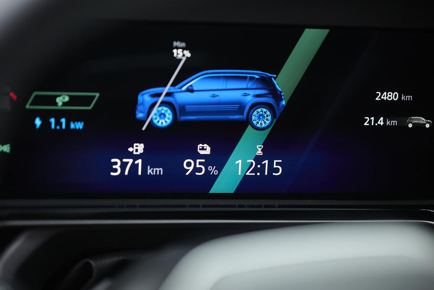 2025-09-23 Renault A1 Pilotprojekt V2l 007.jpg