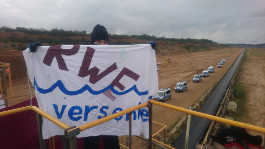 54812921108 5896b754d9 b.jpg