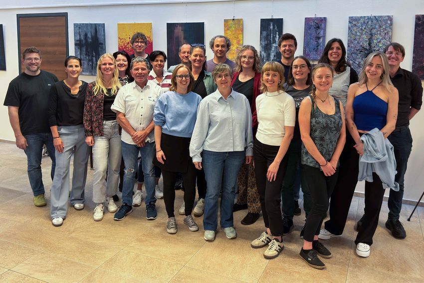 [Foto 1] Absolvent innen des dritten Changemaker innen-Lehrgangs.jpg