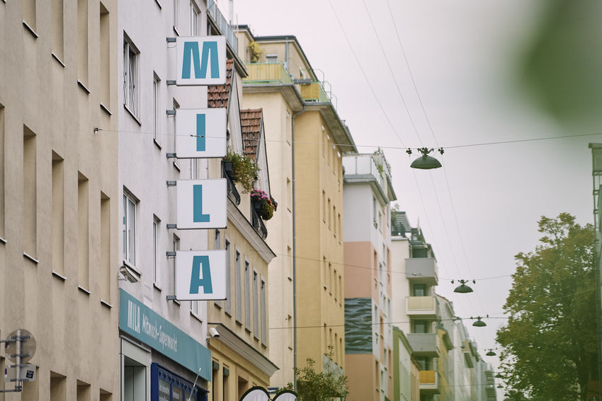 MILA Supermarkt Eröffnung 101025 Zoe Opratko 061 web.jpg