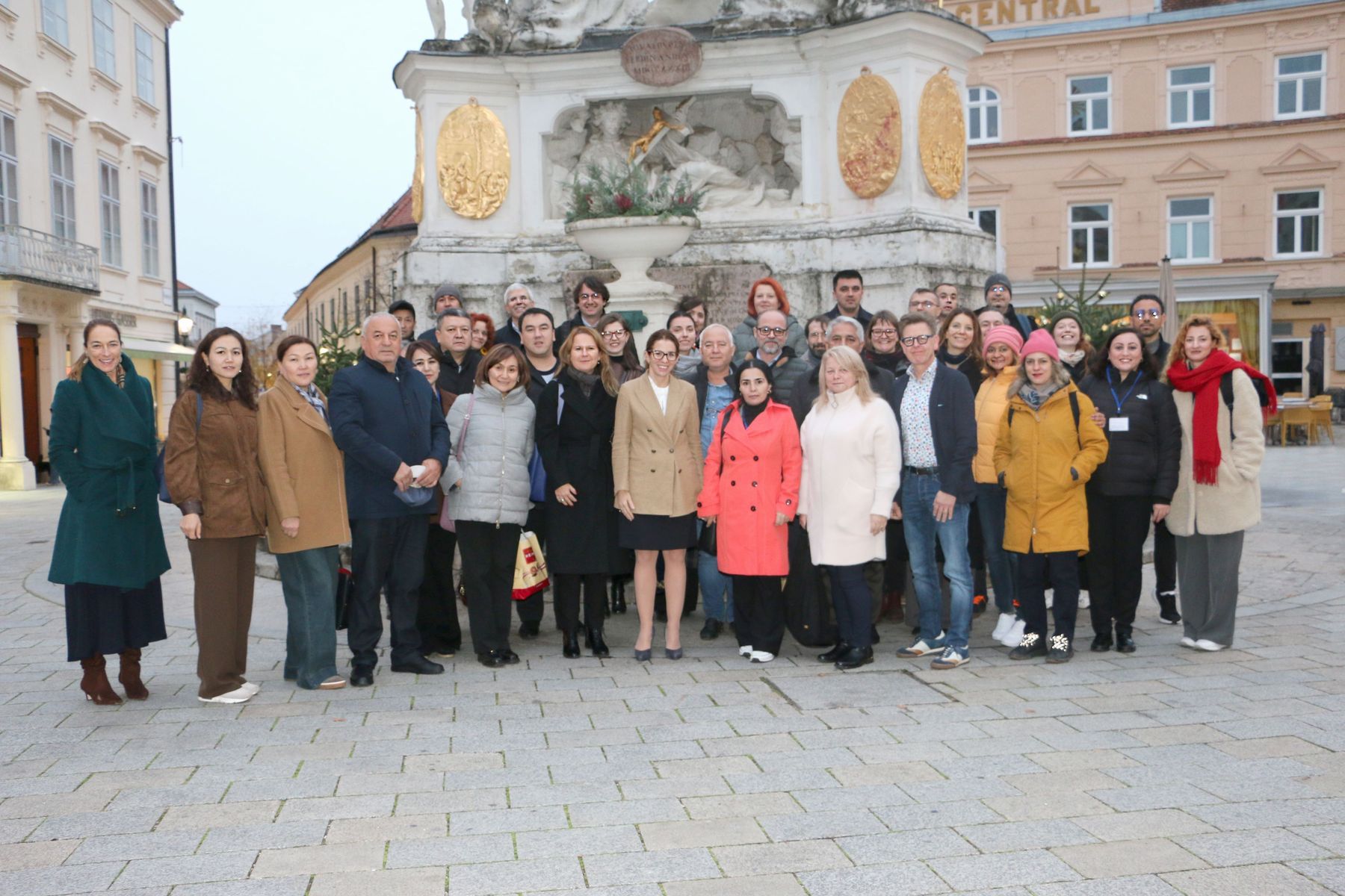 20251113 Besuch Weltbank foto sk.jpg