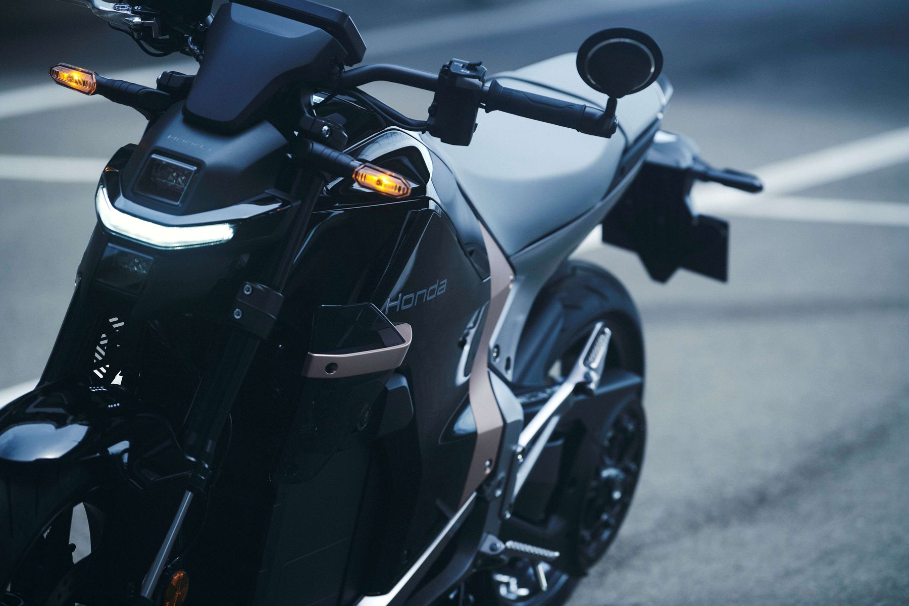 556466 26YM Honda WN7.jpg