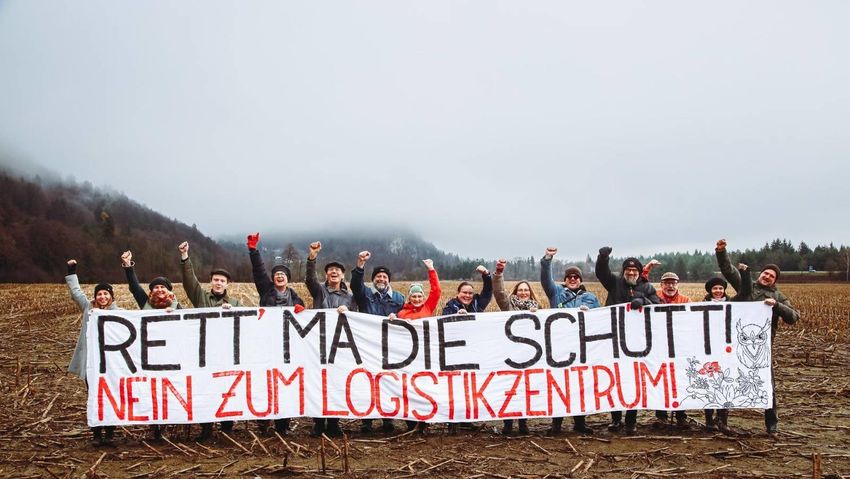 54964999369 a84f8a1e69 h.jpg