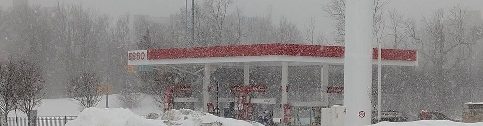 ESSO Tankstelle Schneefall.jpg