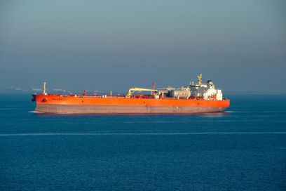 pexels-oleksiy-konstantinidi-LNGSchiff.jpg