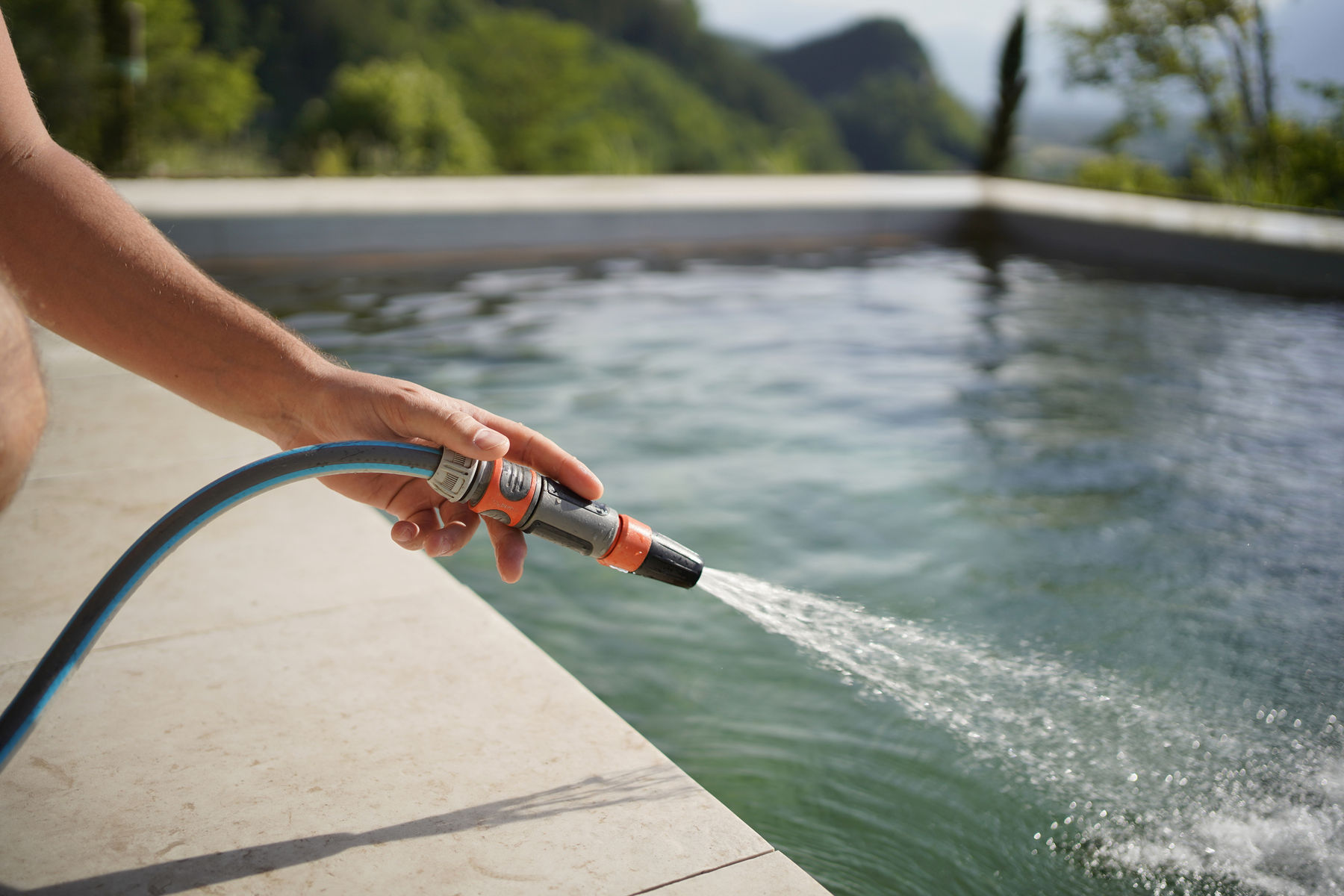 Bild 1 Poolbefuellung Wassergenossenschaft Neuhofen (c)TG23.jpg