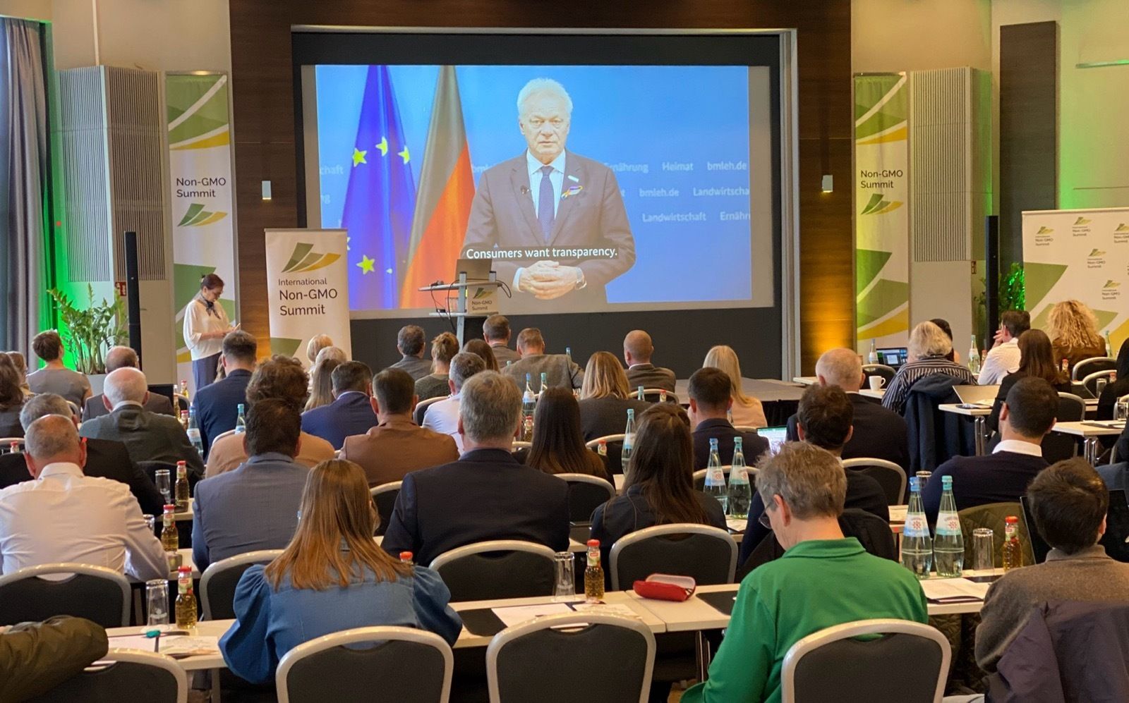 Minister Alois Rainer beim Non-GMO Summit 2026.jpg