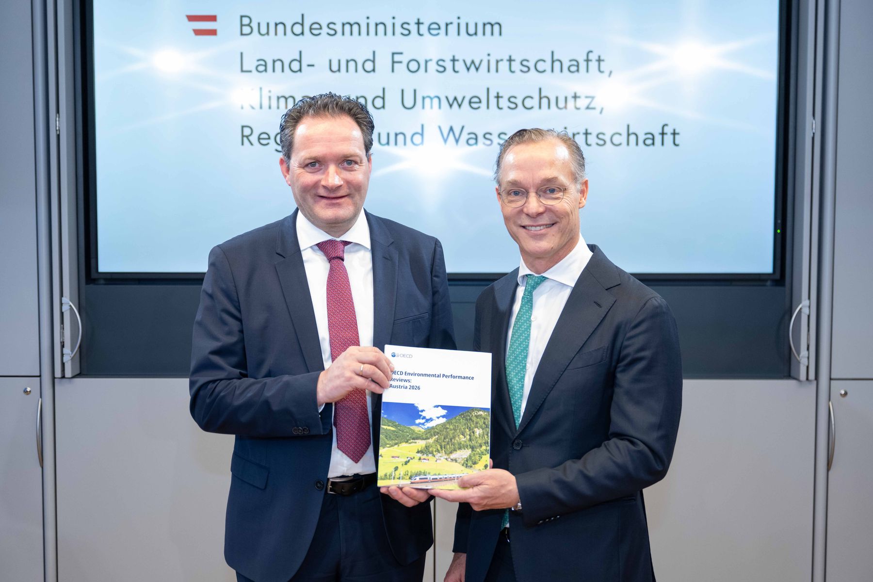 Gruppenfoto - (c)BMLUK-Hemerka (1).jpg
