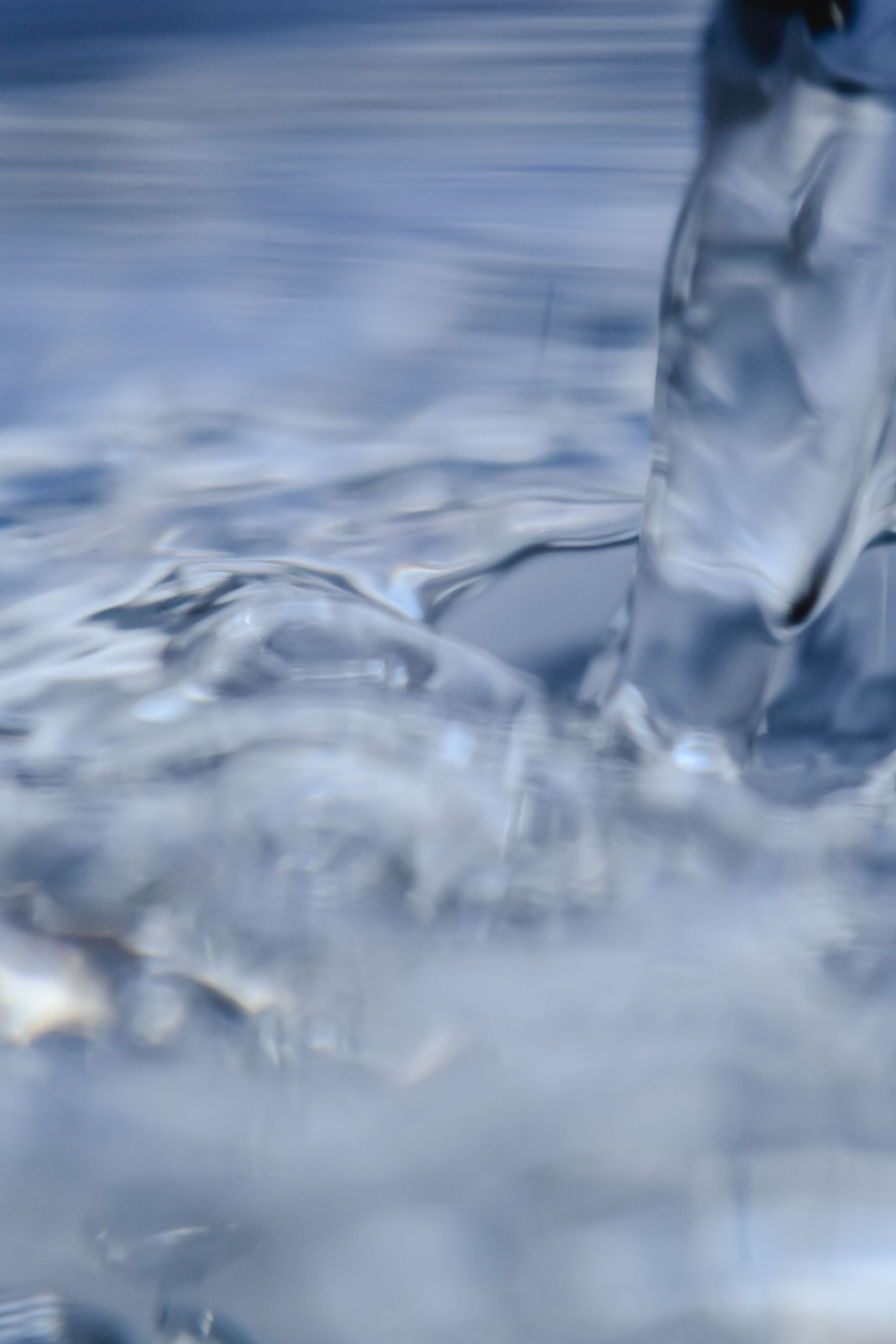 pexels-eva-bronzini-Wasser.jpg