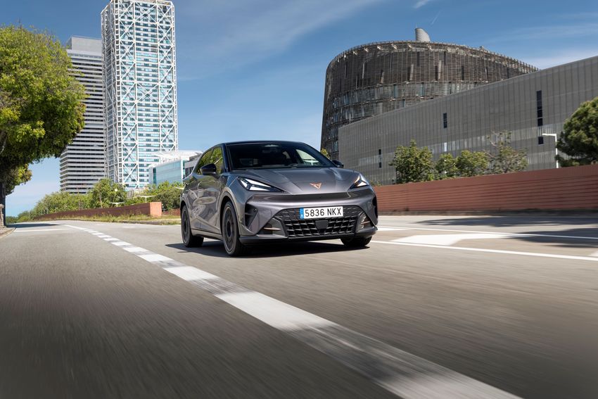 40 CUPRA Raval IMD.jpg