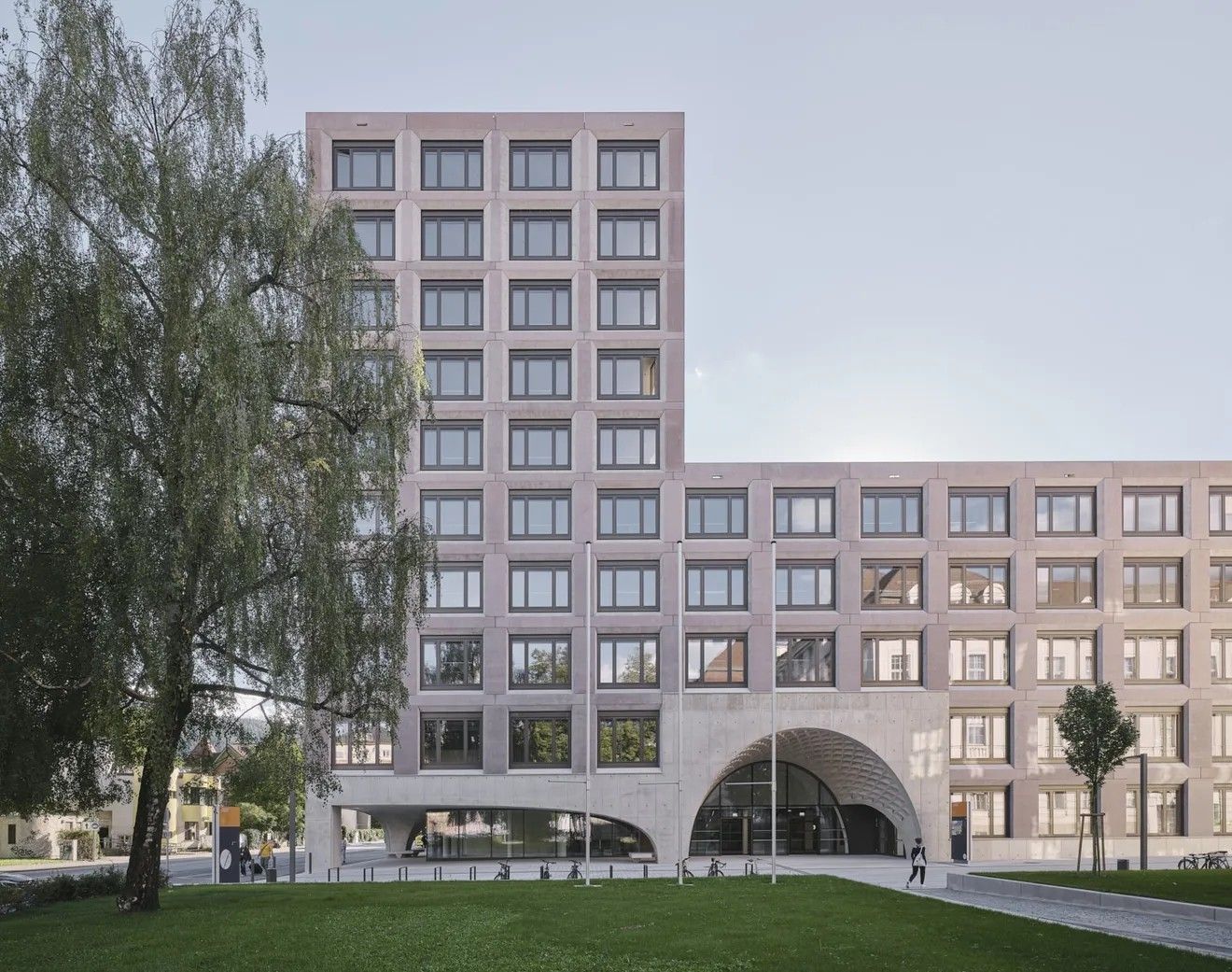 agnesHellerCampus.jpg