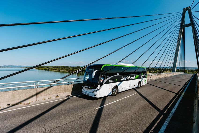 E-BusDrRichard.jpg