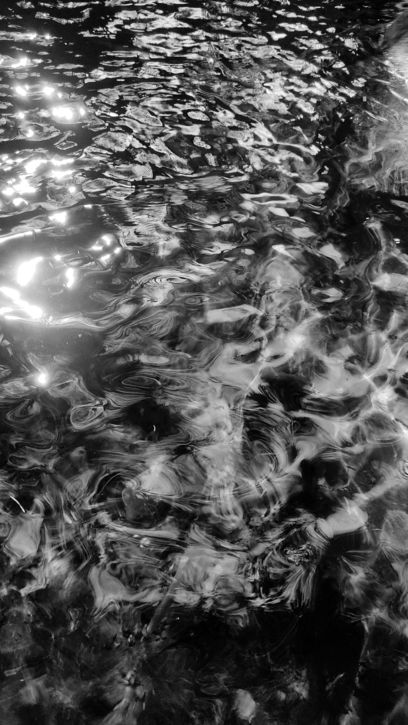 pexels-sloumou-Wasser.jpg
