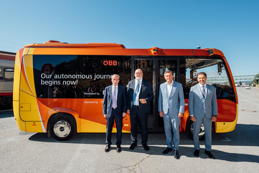Postbus Otokar vollautomatisierter E-Bus PK Dönmez Erman Hanke Matthä c OEBB Daniel Willinger.jpg