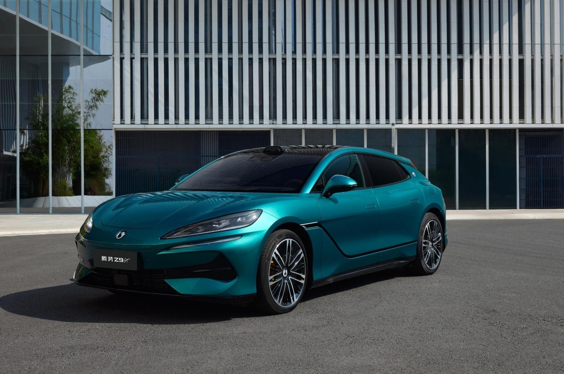 denza-z9gt .jpg