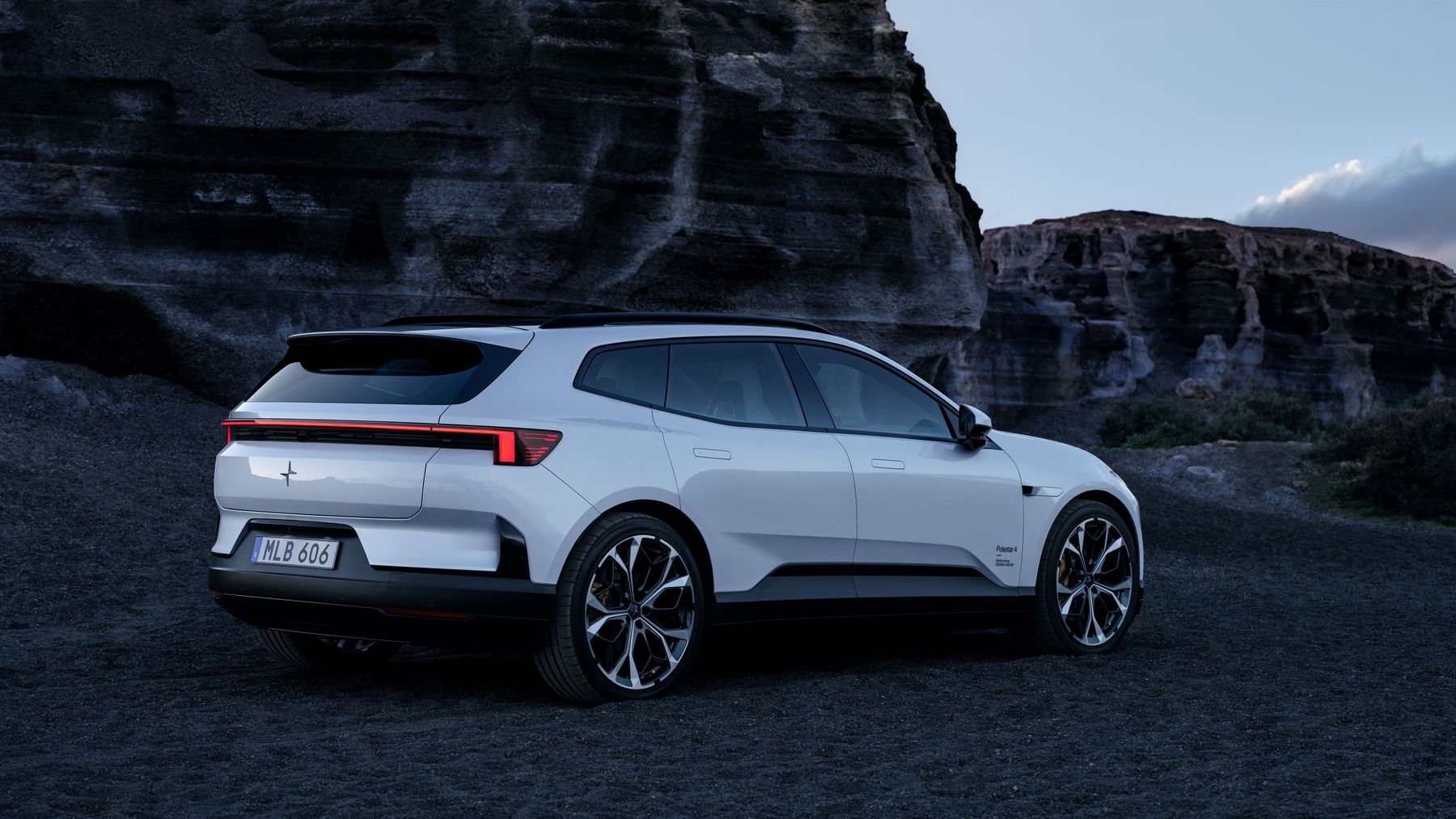 Polestar 4 SUV.jpg