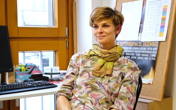 Ariane Baron, Mitarbeiterin des Vereins Ute Bock, im Interview mit spendeninfo.at Ariane Baron, Mitarbeiterin des Vereins Ute Bock, im Interview mit spendeninfo.at