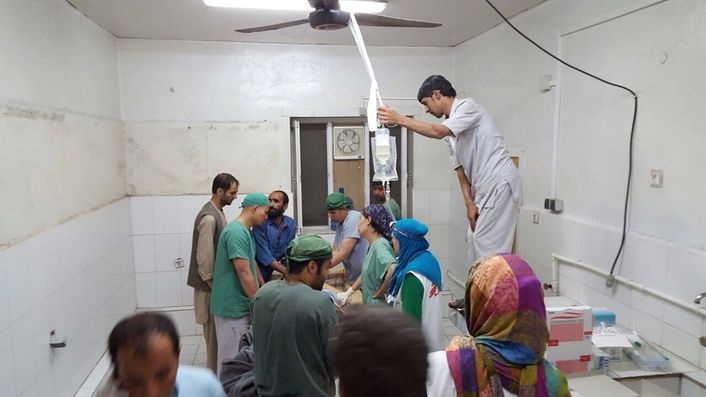 Operationssaal nach der Bombardierung. © MSF