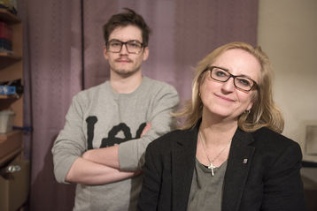 Liliane Pock mit Zivildiener Adrian.