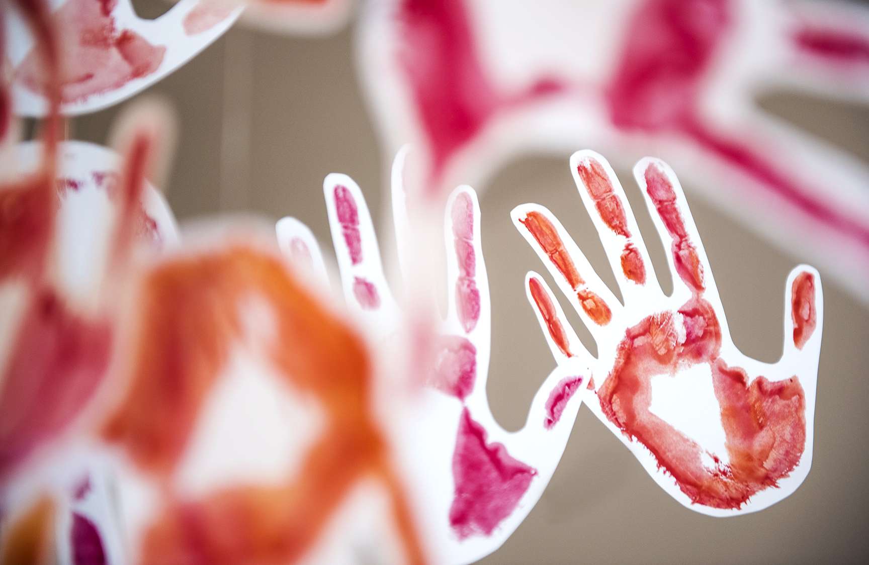 Am 12. Februar wird jährlich der "Red Hand Day" begangen.