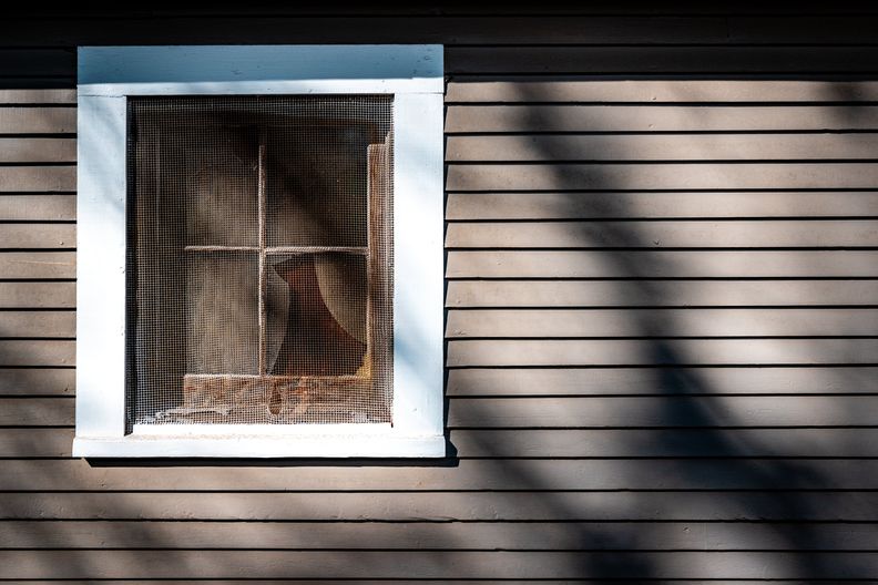 Fenster mit Insektennetz Fenster mit Insektennetz